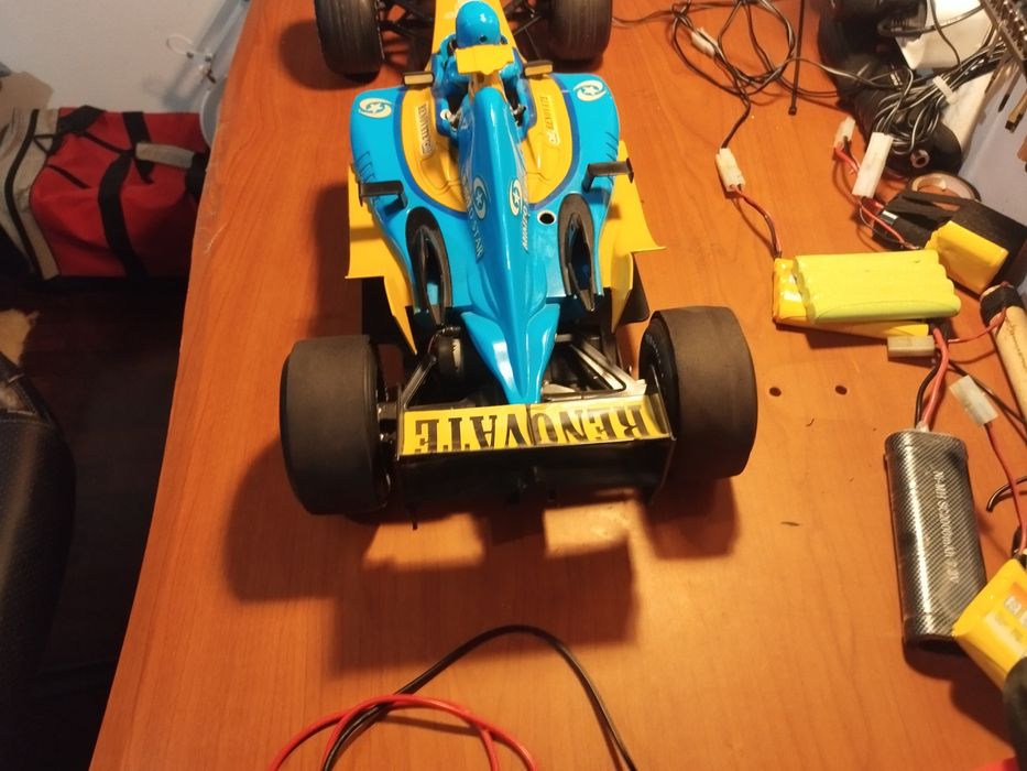 Carrinho F1 com eletrónica toda alterada e nova