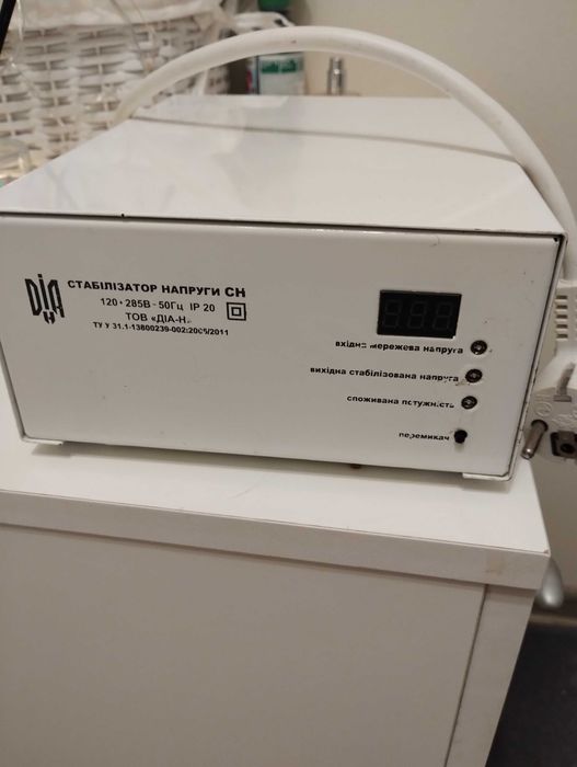 Стабілізатор напруги побутовий б/у  ДІАН СН-300-М