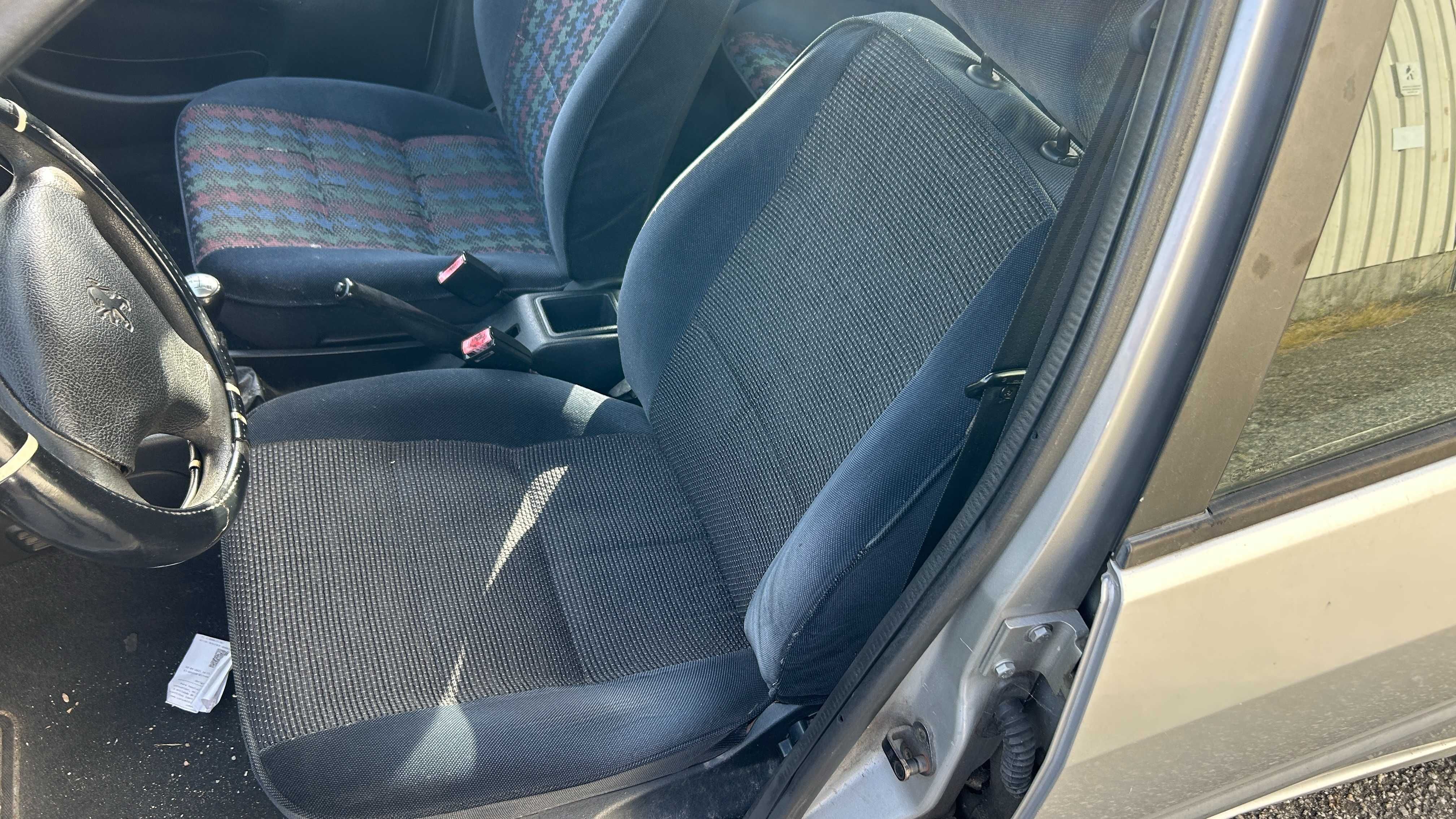 Peugeot 306 1.9 TD Só Para Peças