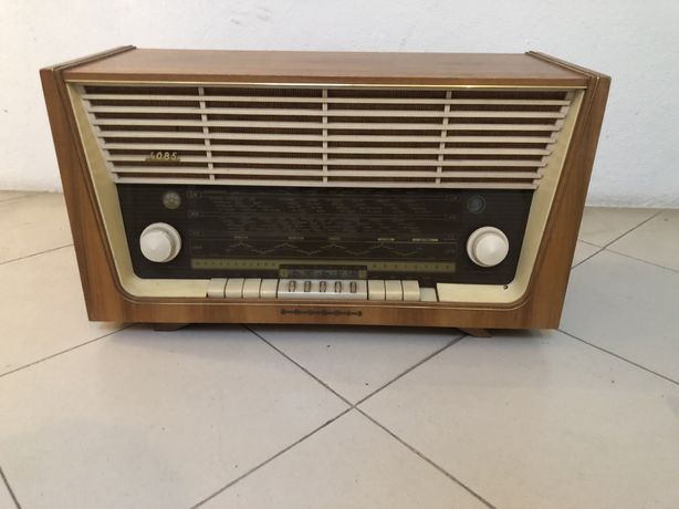 Radio antigo telefonia vintage Grundig