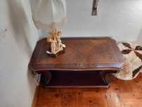 Mesa de apoio em madeira