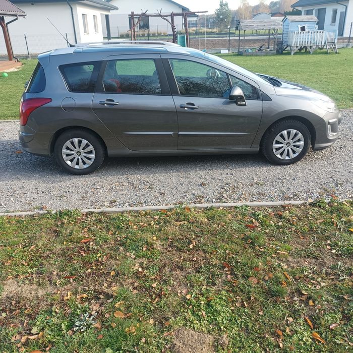 Peugeot 308 kombi 1.6b 120KM