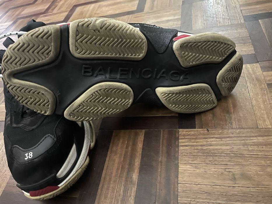 Tenis balenciaga triple s 38