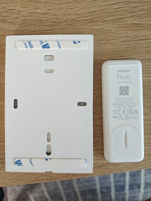 Hue White and Color 9W E27 Nowy zestaw żarówek