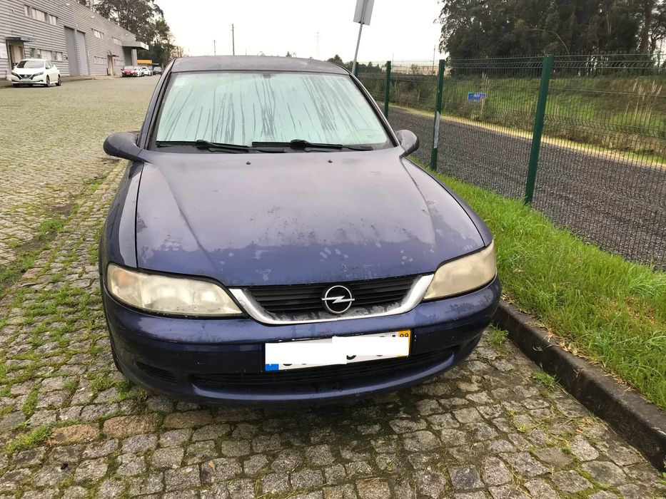 Opel Vectra B 2.0 DTi 16V 4P 1999 - Para Peças