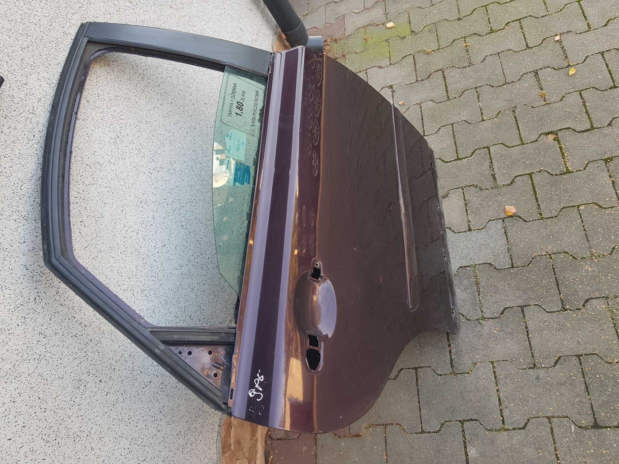 VOLVO S40 II Drzwi Tył Prawe Listwa Szyba CZĘŚCI RADOM
