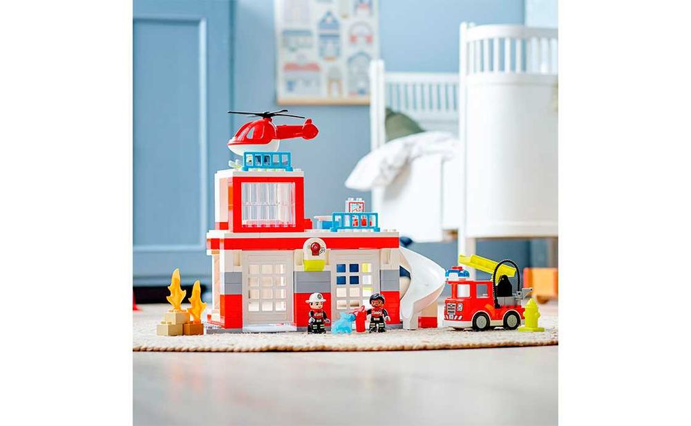 Lego Duplo 10970 Пожарная часть и вертолёт. В наличии