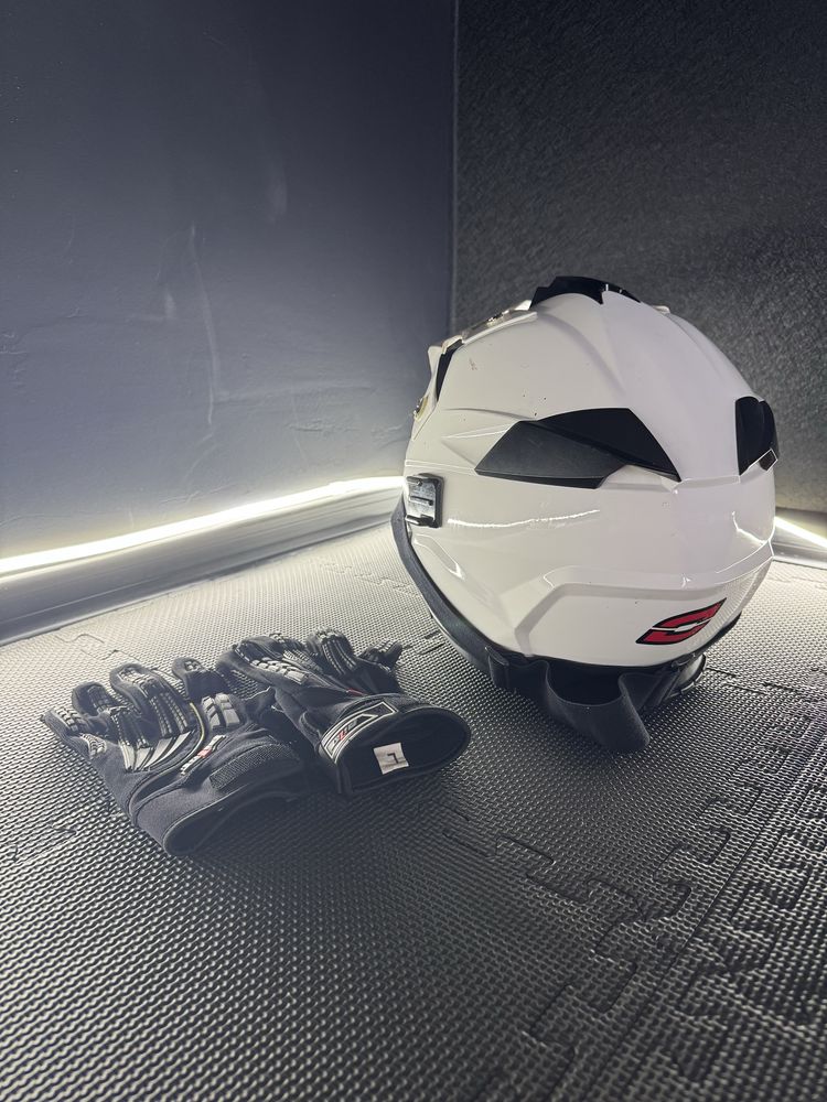 Kask motocyklowy + rękawice, rozmiar L, stan bardzo dobry