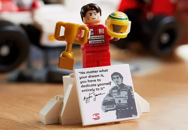 Klocki LEGO Icons McLaren MP4/4 i Ayrton Senna (10330)
