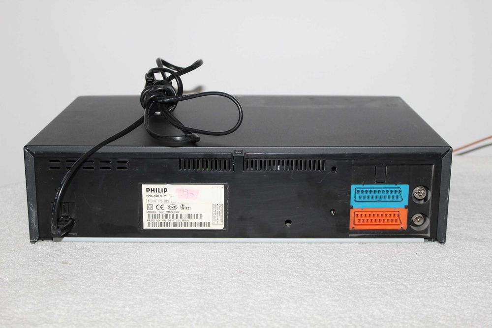 PHILIPS Magnetowid odtwarzacz kaset VIDEO VHS VCR Wysyłka