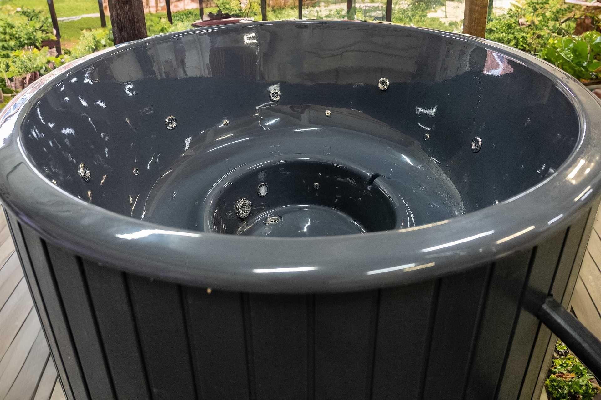 Jacuzzi, balia ogrodowa. Producent.