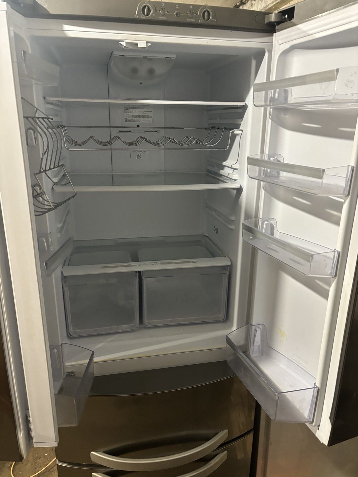 Холодильники продаю та ремонтую