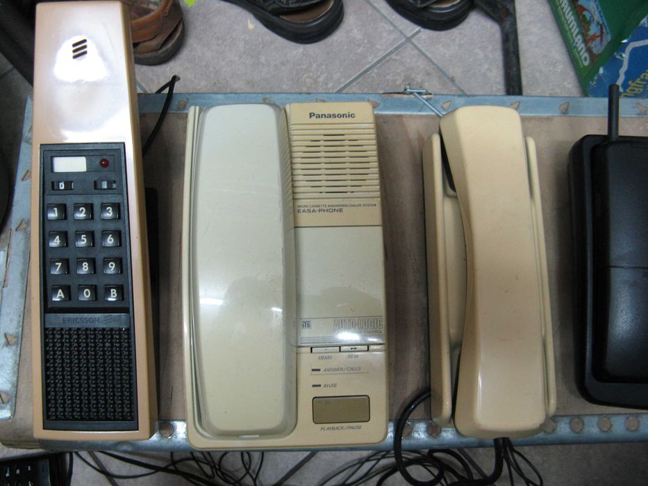 telefon z tarczą lub klawiszami