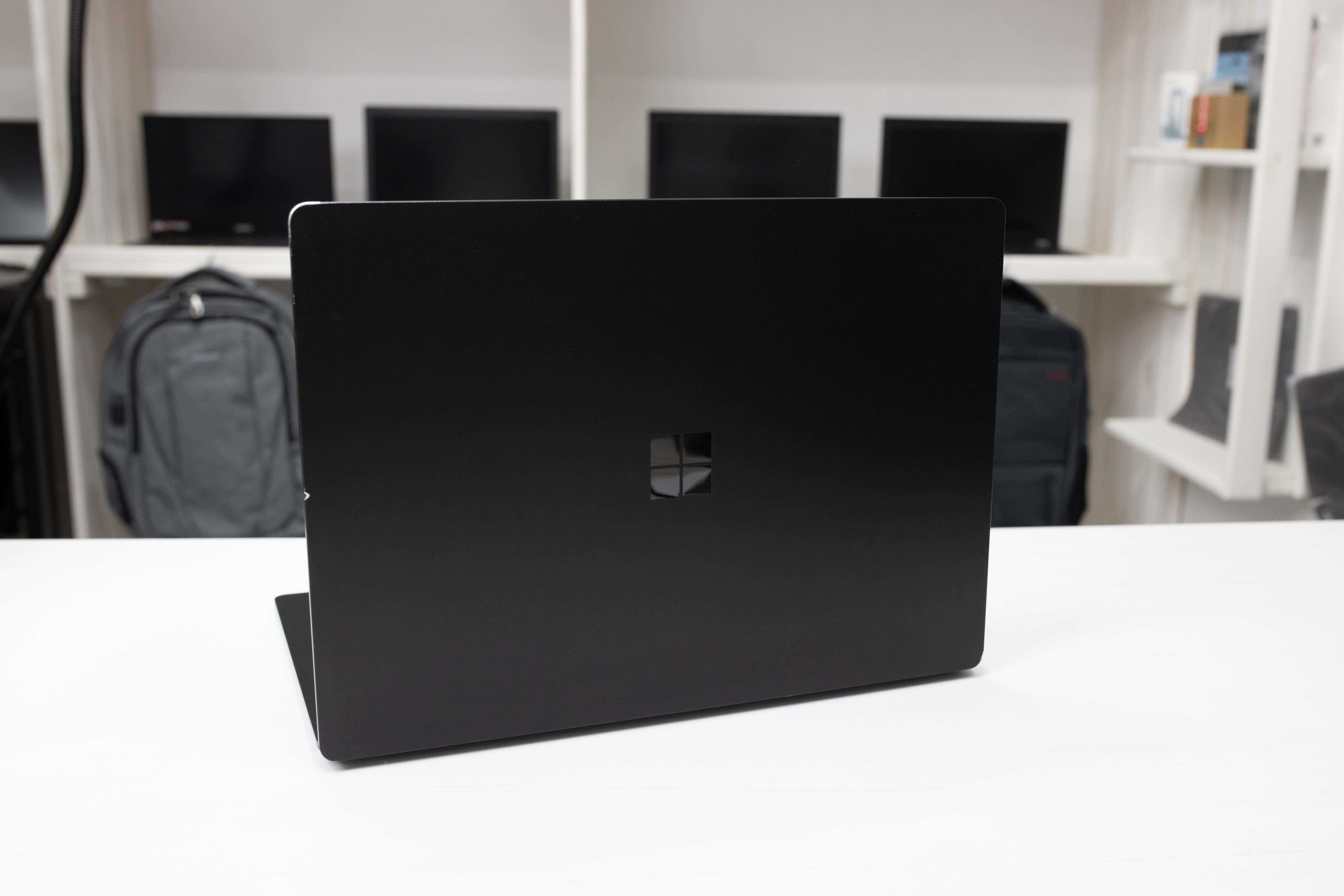 Microsoft Surface Laptop 3 15” Ryzen 7 3780U 16RAM 512SSD 2K TOUCH