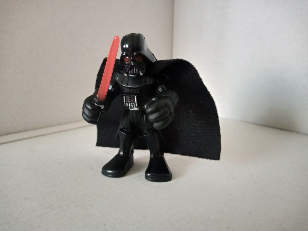 Hasbro lorda Vader z 2011 roku