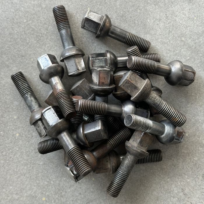 Болти колісні AMG Mercedes w124 w126 w201 190 R129 w210 w202 M12 x1,5