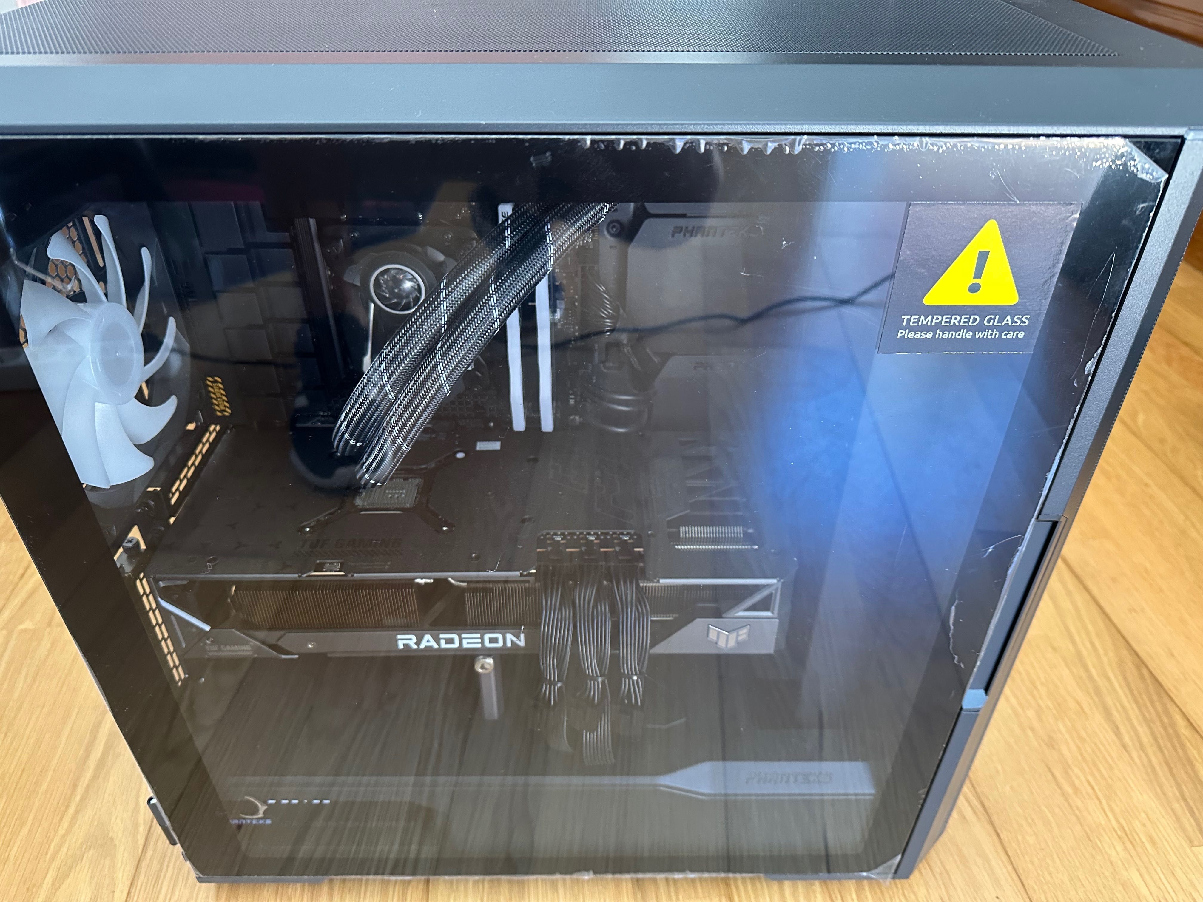 Computador gaming RTX 7900 XTX Ryzen 7800x3D