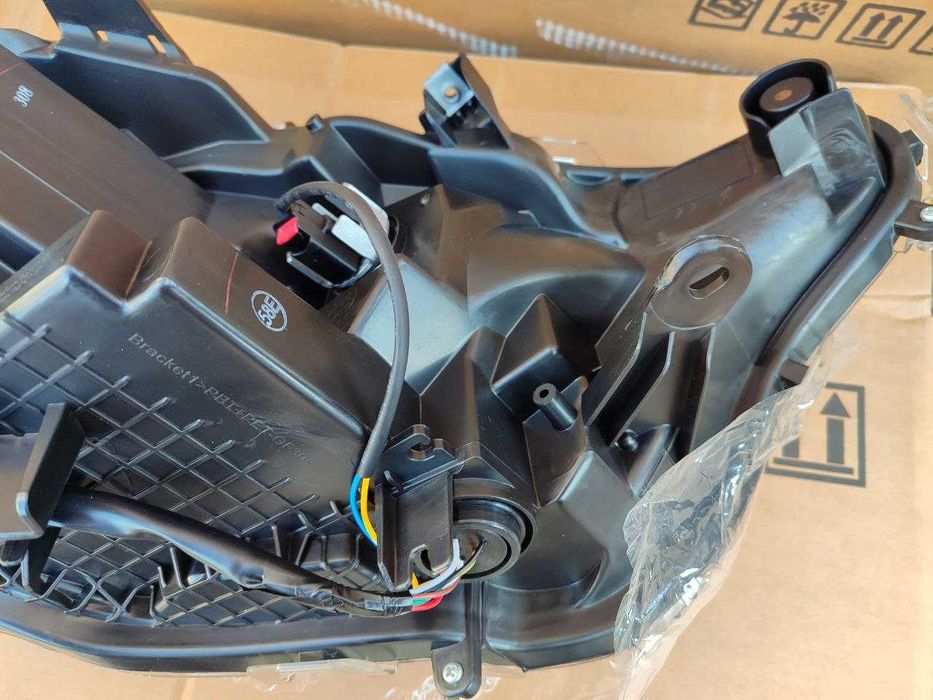 Фара ліваToyota Rav4 2022 2023 фара права Rav4 Prime full led гибрид