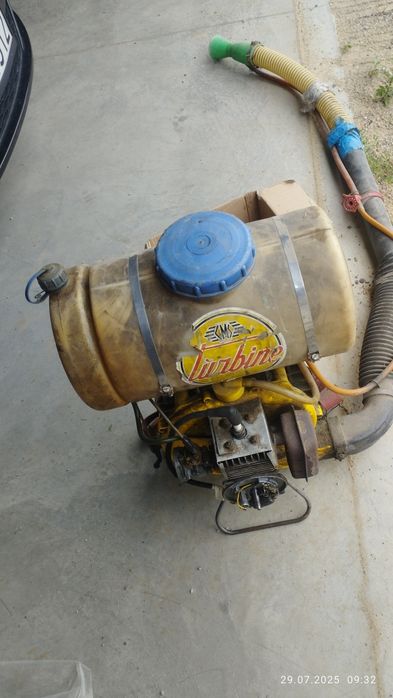 Opryskiwacz plecakowy spalinowy turbinowy