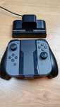 Joycony Nintendo z uchwytem i ładowarką