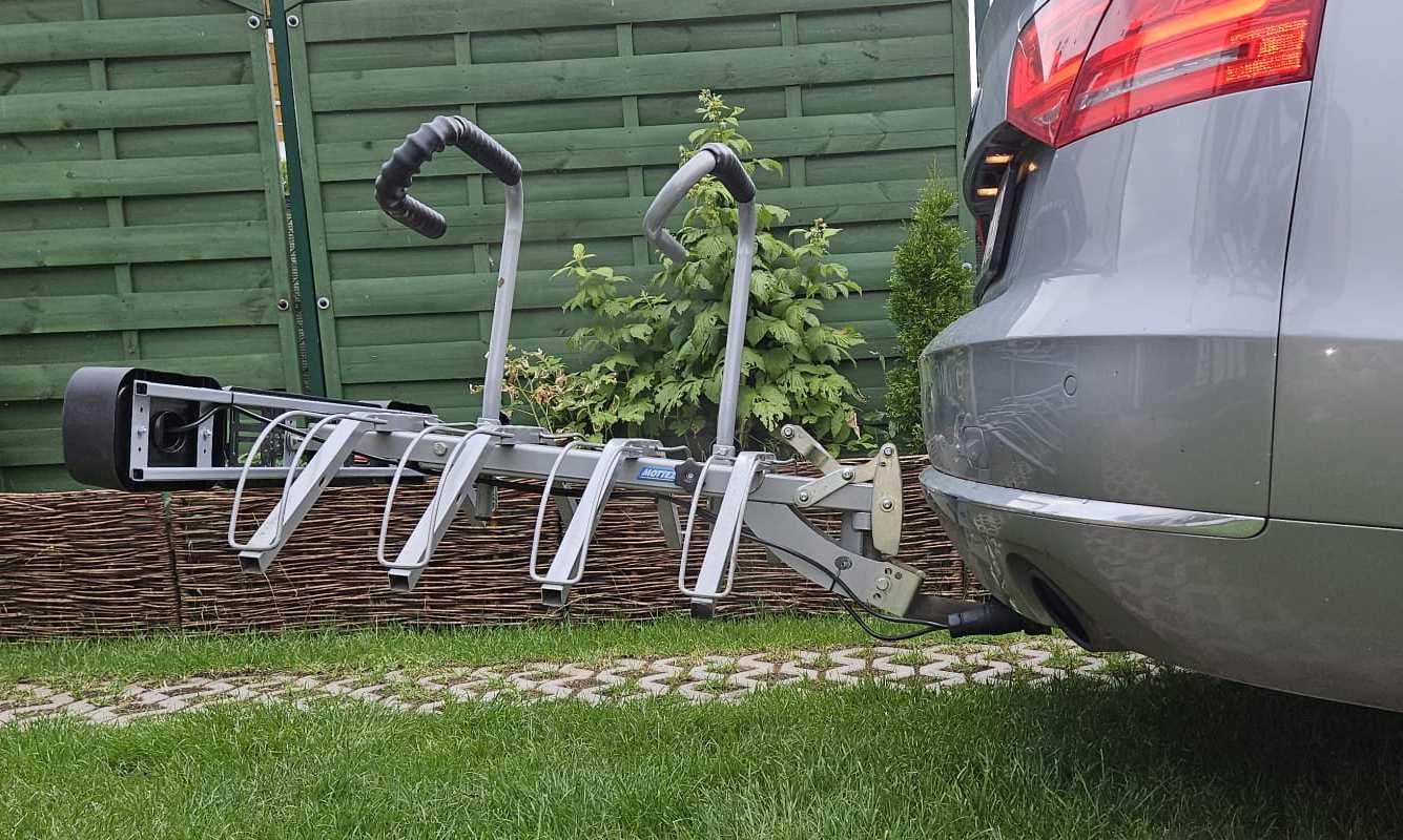 Wynajem bagażnika rowerowego na hak – Mottez 4 rowery, składany