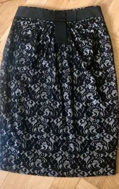 Spódnica koronka z paskiem kokardą+ bluzka typu gorset  34/XS