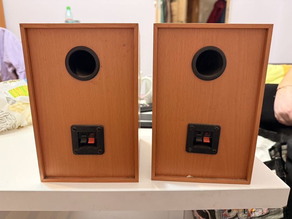 Sprzedam dvd z radiem i 5 glosnikow