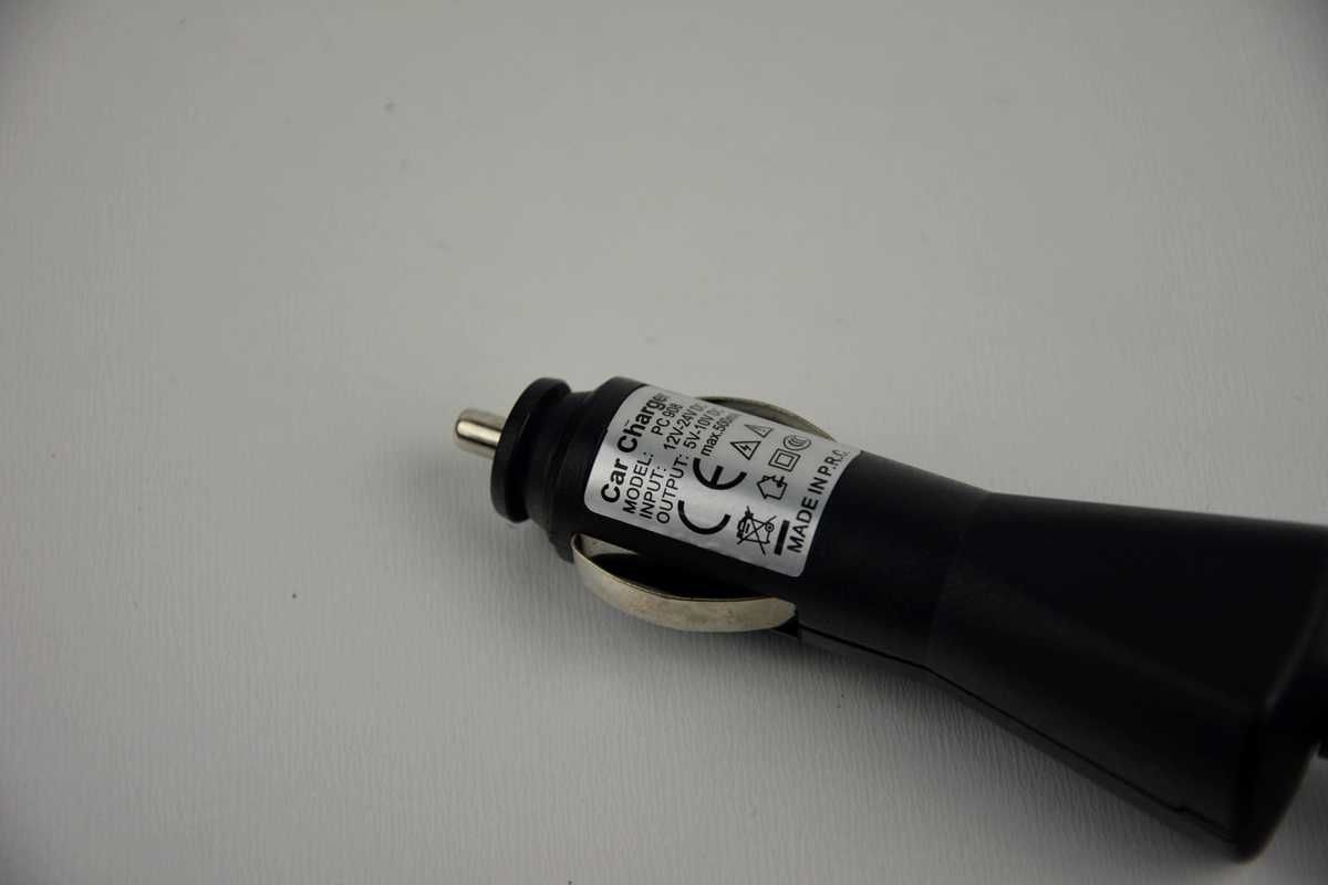Ładowarka samochodowa micro USB 1,2m używana