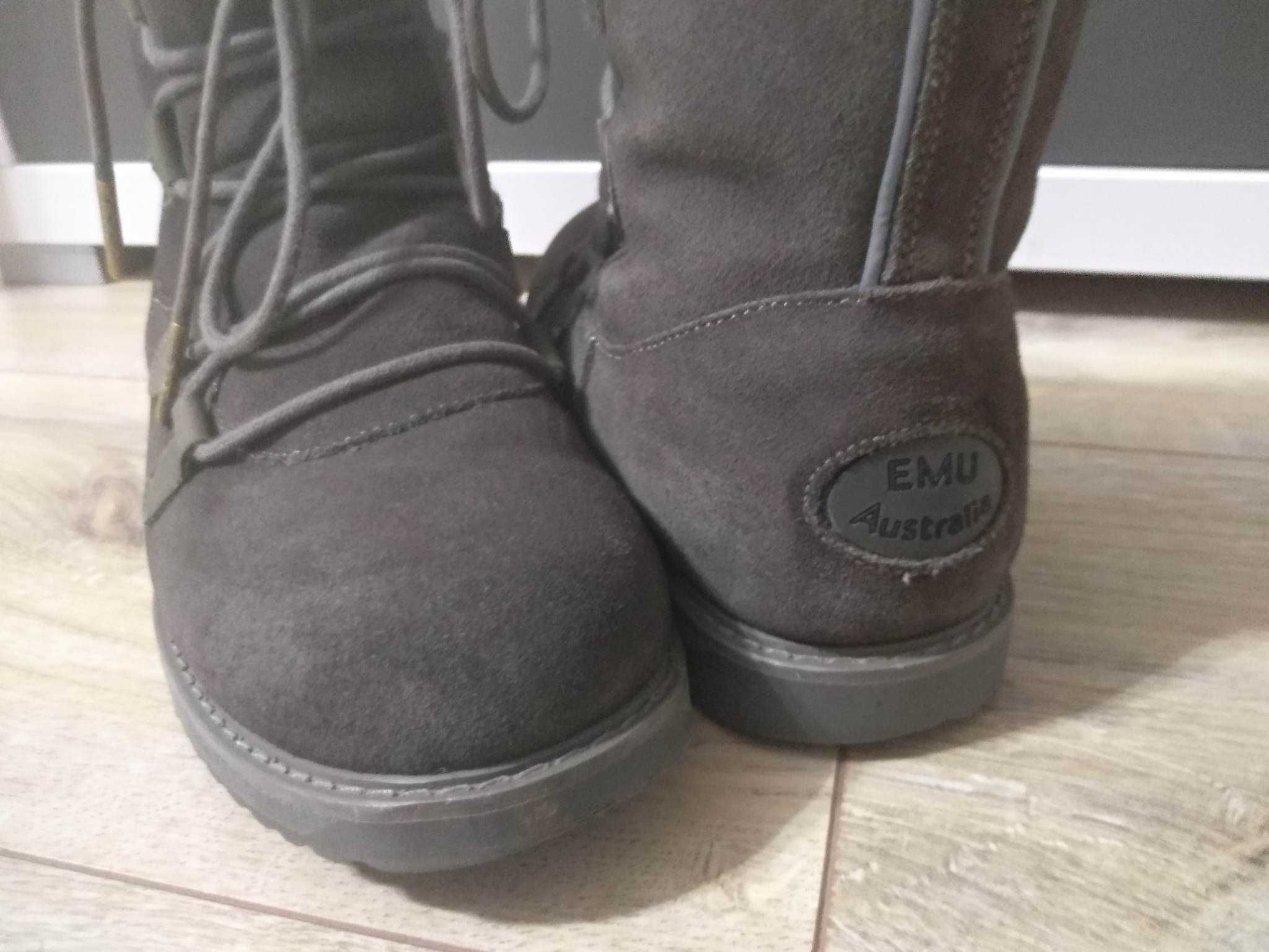 Emu Kamona size 35/36 model W11551 j. UGG Moon