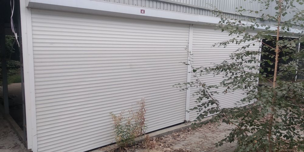 Купити ролет б/у на гараж, магазин. 3000 х 2500