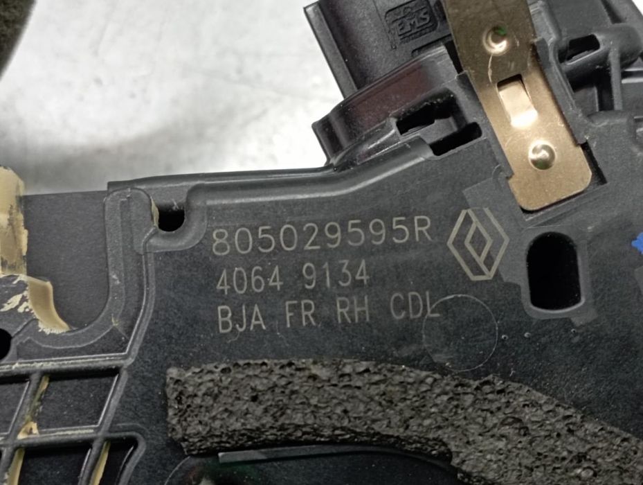 Fechadura / fecho porta frente direito RENAULT Clio V (BF_)