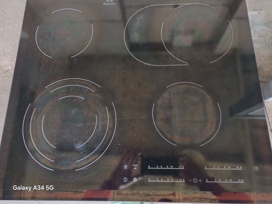 Wyciag kuchenny podszafkowy