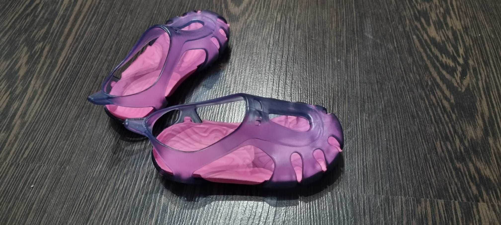 Sapatos impermeáveis rosa para piscina + oferta dos portes