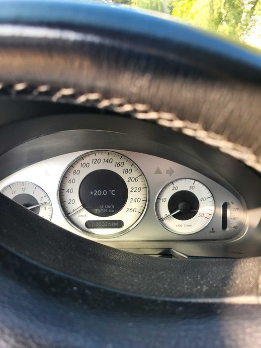 Karawan pogrzebowy Mercedes