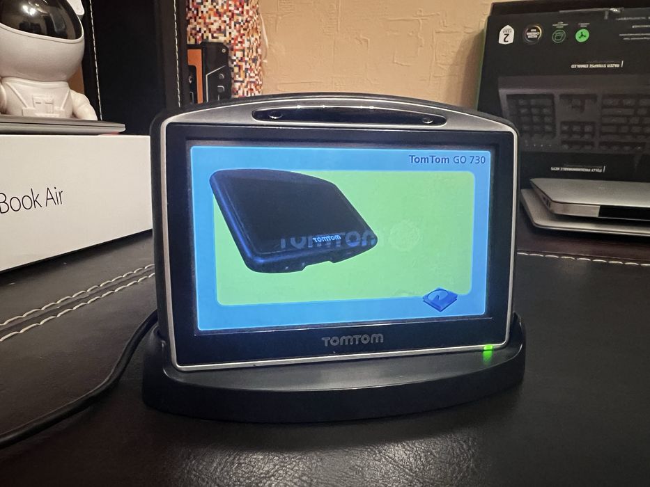 Навигатор TomTom GO 730