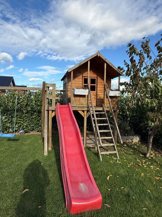 Domek drewniany dla dzieci