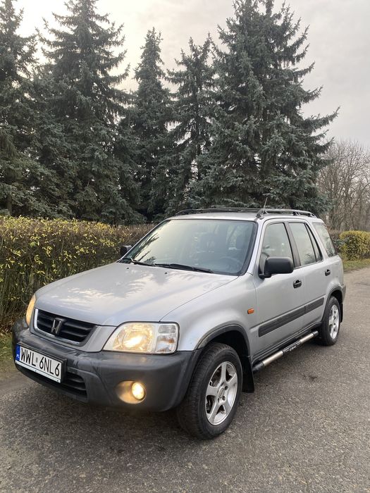Продам HONDA CR-V полный привод авто в отличном состояние
