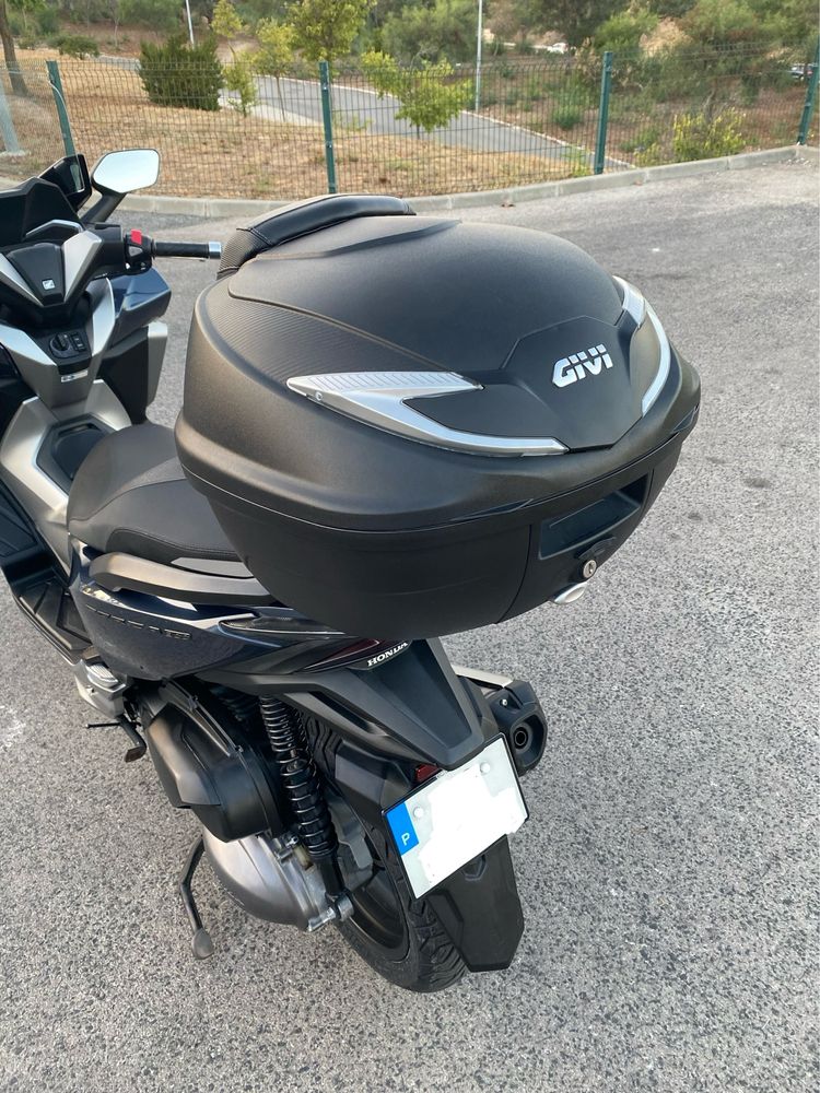 Honda Forza 300 de (2020)