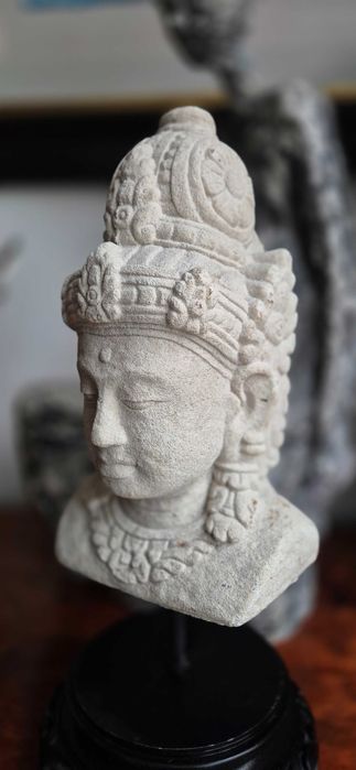 Rzeźba Bogini Płodności Dewi Sri Bali Buddha hinduizm medytacja unikat