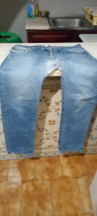 Umas calças da Levis