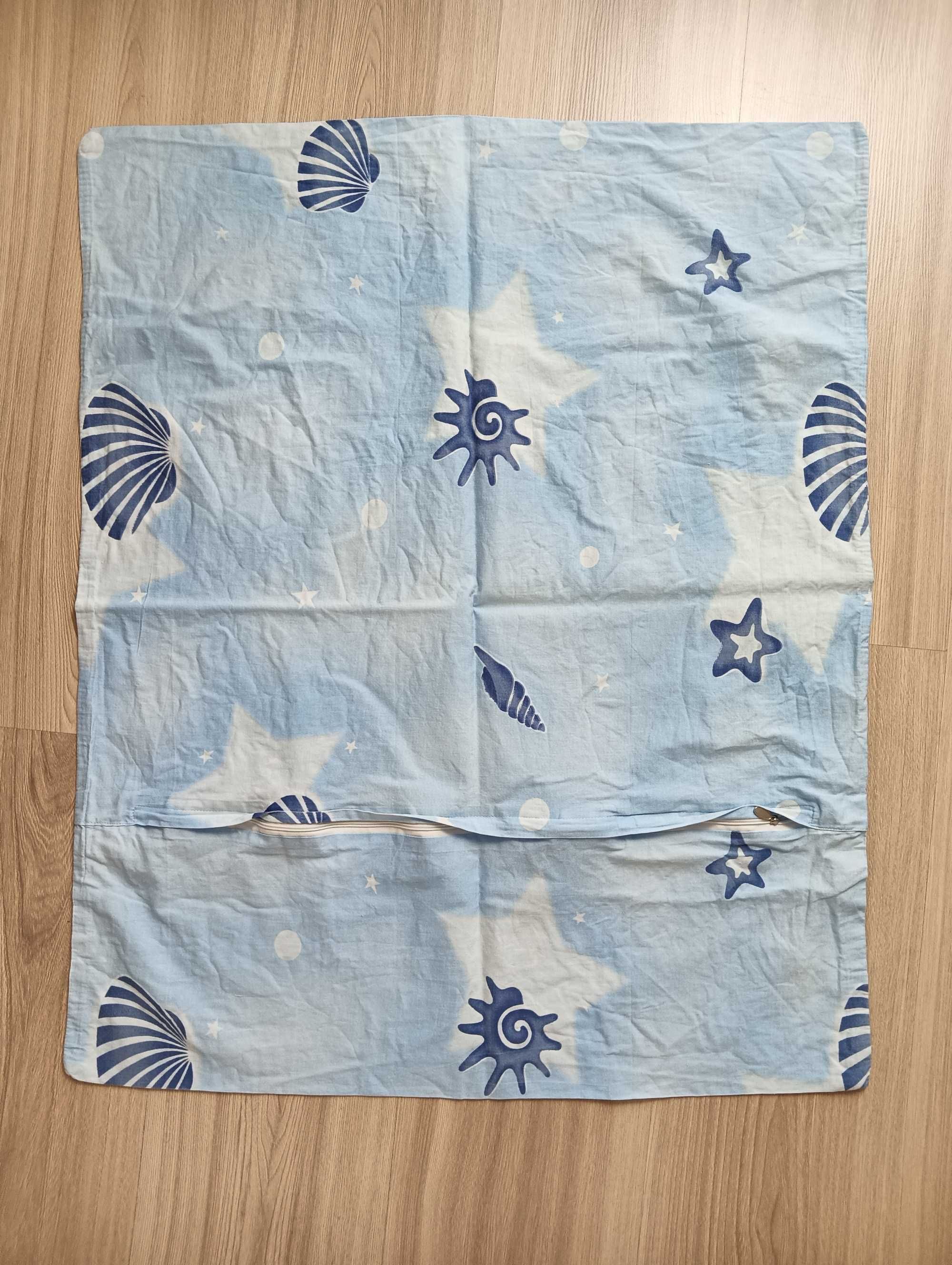 Poszewka poszwa na poduszkę niebieska błękitna pościel 62x75 cm