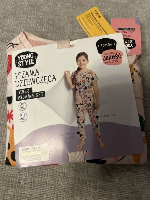 Piżama dziewczęca 98/104