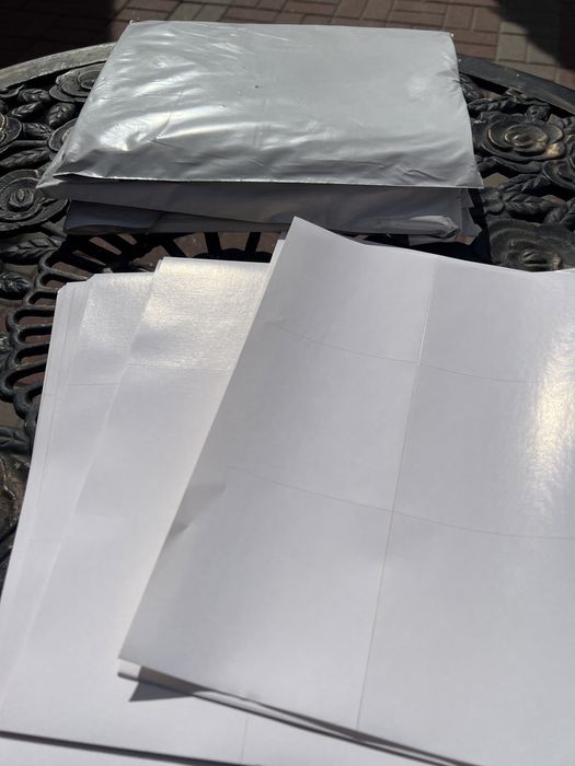 Папір А4 самоклеючий 105*99 мм для маркування відправлень