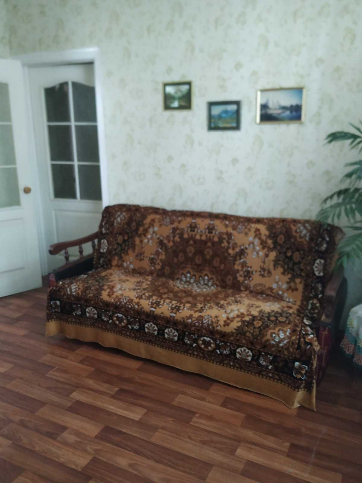 ПРОДАЖ мебльованої 2-кімн. з АО, пров. Б. Хмельницького (А)