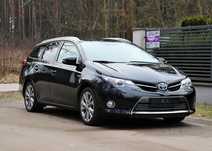 Toyota Auris 1.8 HYBRID mały udok. przebieg 138 tys. km Polecam !