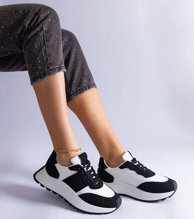 Czarne sneakersy na platformie Cremorna