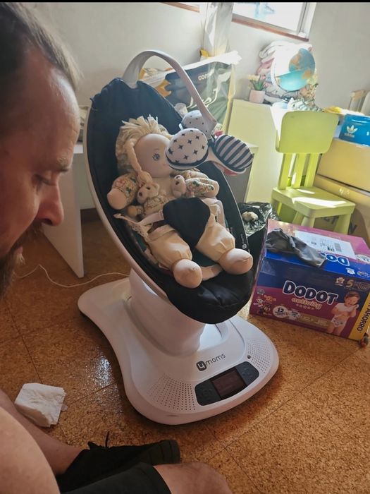 Espreguiçadeira de bebe 4moms mamaroo 4