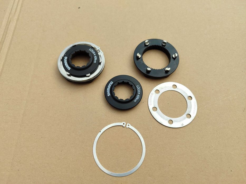 Adapter Do Tarczy Hamulcowej Shimano SM-RTDA10 CL-6 śrub 2szt.