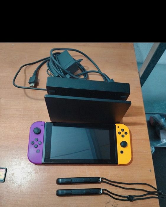 Nintendo Switch + Dock