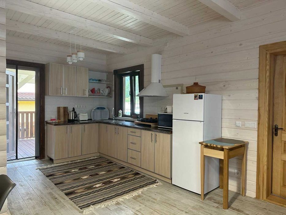 Затишний будинок у Карпатах: с. Волова, чан, мальовнича природа